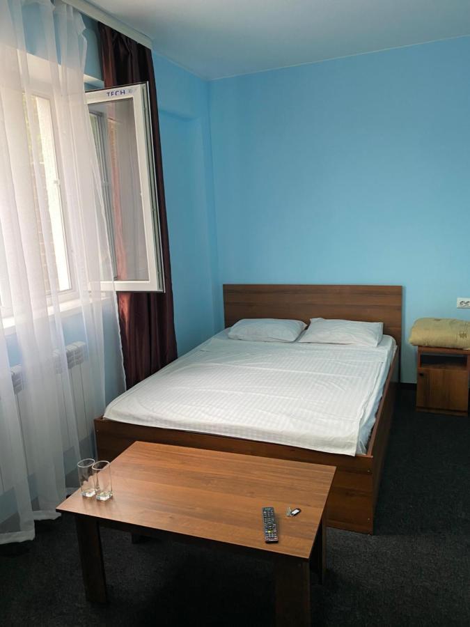 Пана Hotel Almaty Bagian luar foto