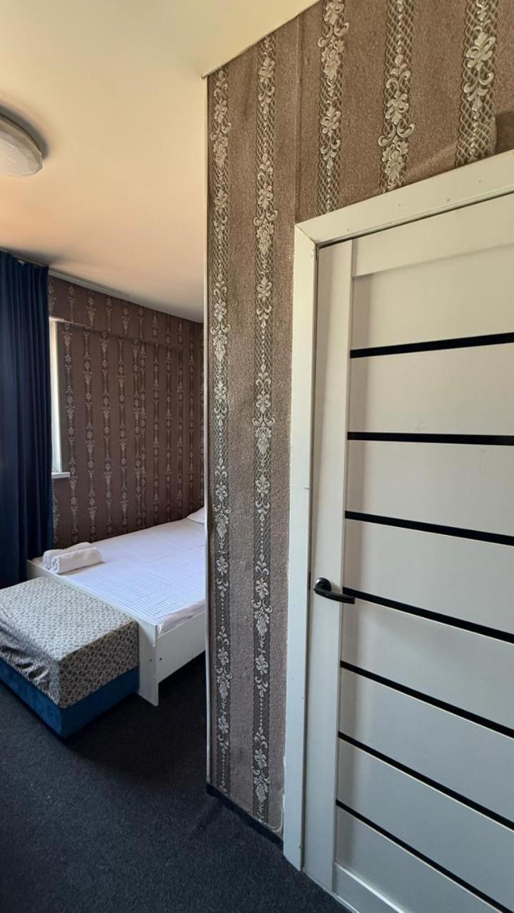 Пана Hotel Almaty Bagian luar foto